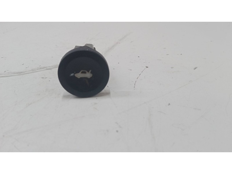 Recambio de boton apertura porton para ford fusion (ju_) 1.6 referencia OEM IAM   