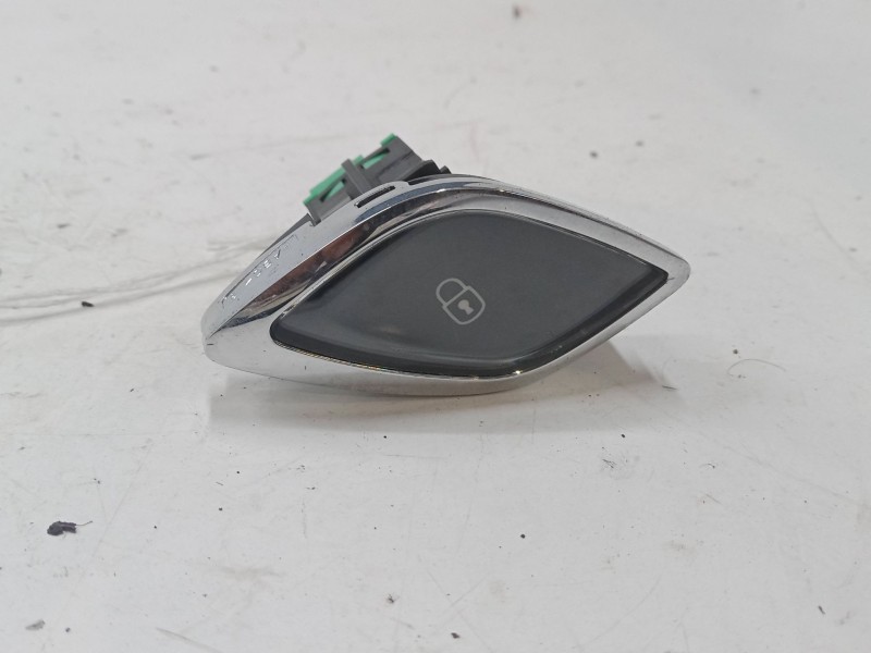 Recambio de boton cierre centralizado para citroën c3 ii (sc_) 1.4 referencia OEM IAM 96656596  