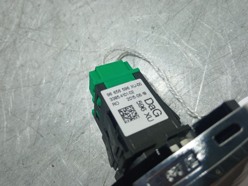 Recambio de boton cierre centralizado para citroën c3 ii (sc_) 1.0 vti 68 referencia OEM IAM   