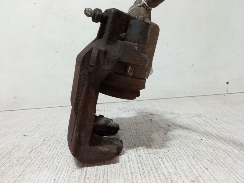 Recambio de pinza freno delantera izquierda para audi a3 sportback (8pa) 1.6 fsi referencia OEM IAM   