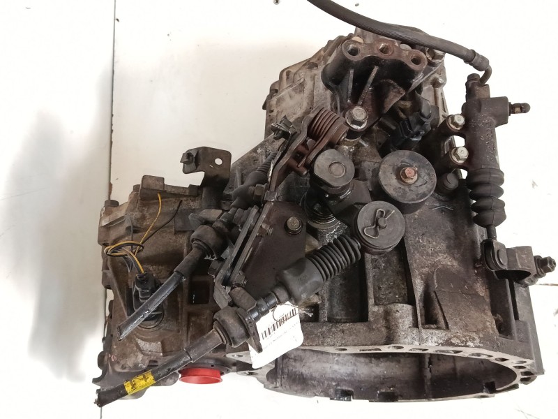 Recambio de caja de cambios manual 5 velocidades para hyundai getz (tb) 1.1 referencia OEM IAM H51773  