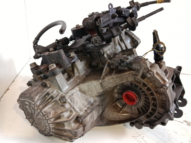 Recambio de caja de cambios manual 5 velocidades para hyundai getz (tb) 1.1 referencia OEM IAM H51773  