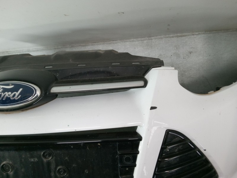 Recambio de paragolpes delantero para ford focus iii 1.6 tdci referencia OEM IAM   