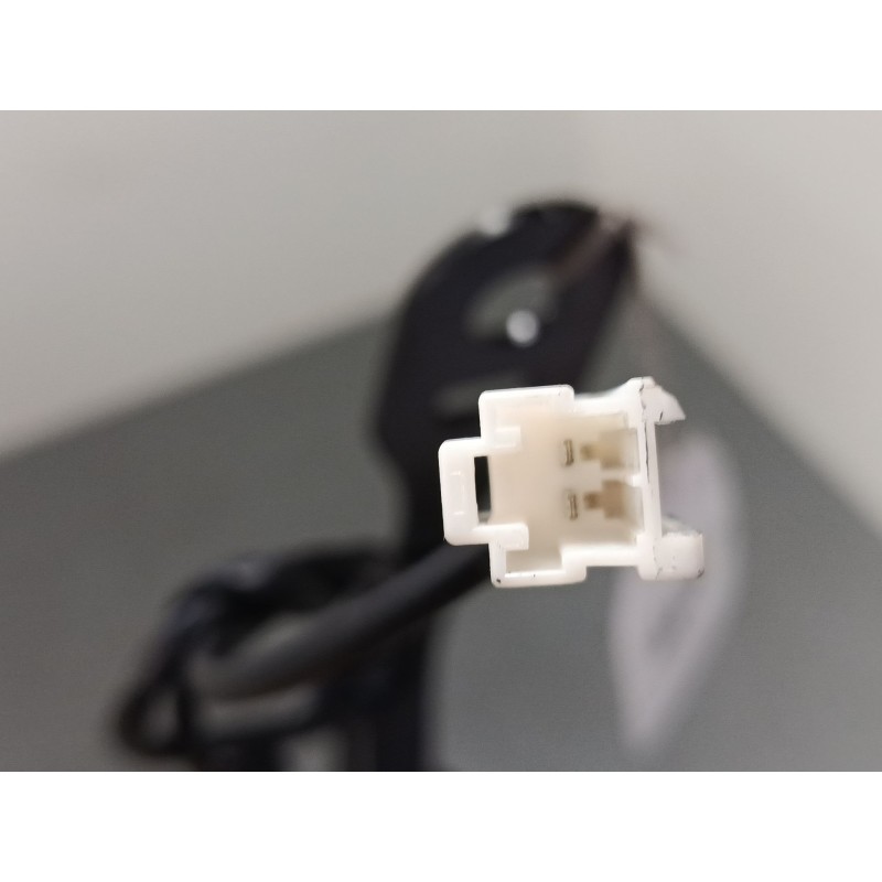 Recambio de anclaje cinturon delantero derecho para mg zs suv (azs1) 1.0 t-gdi referencia OEM IAM 10127879  