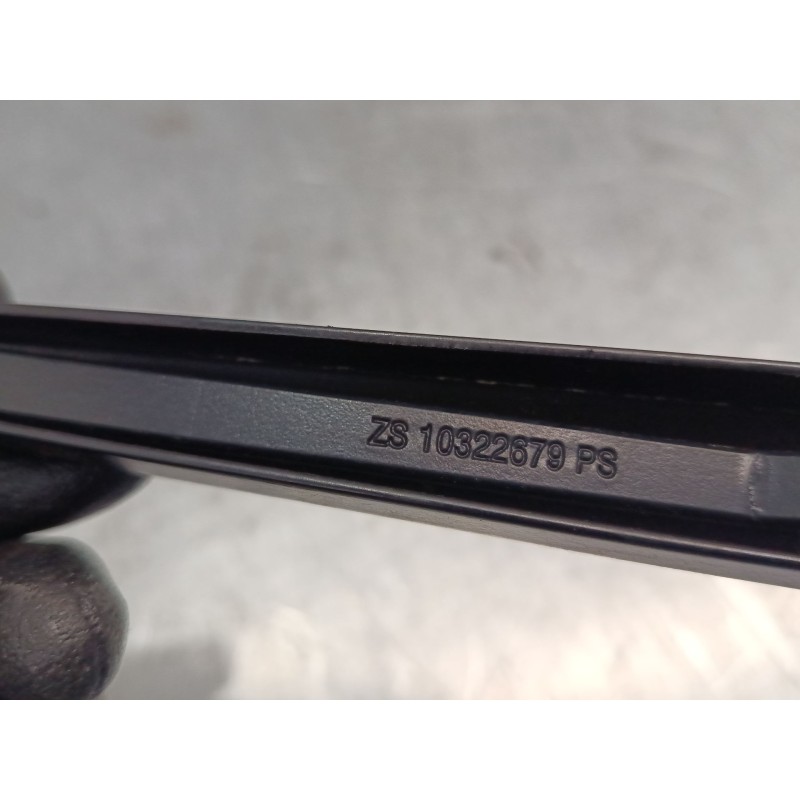Recambio de brazo limpia delantero derecho para mg zs suv (azs1) 1.0 t-gdi referencia OEM IAM 10322679  