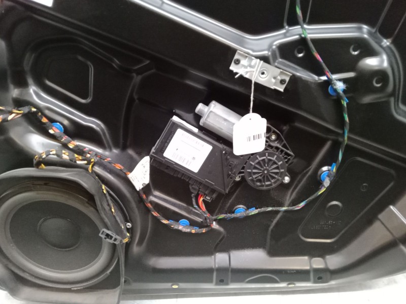 Recambio de elevalunas electrico delantero derecho para volkswagen touareg (7la, 7l6, 7l7) 2.5 r5 tdi referencia OEM IAM 3D19597