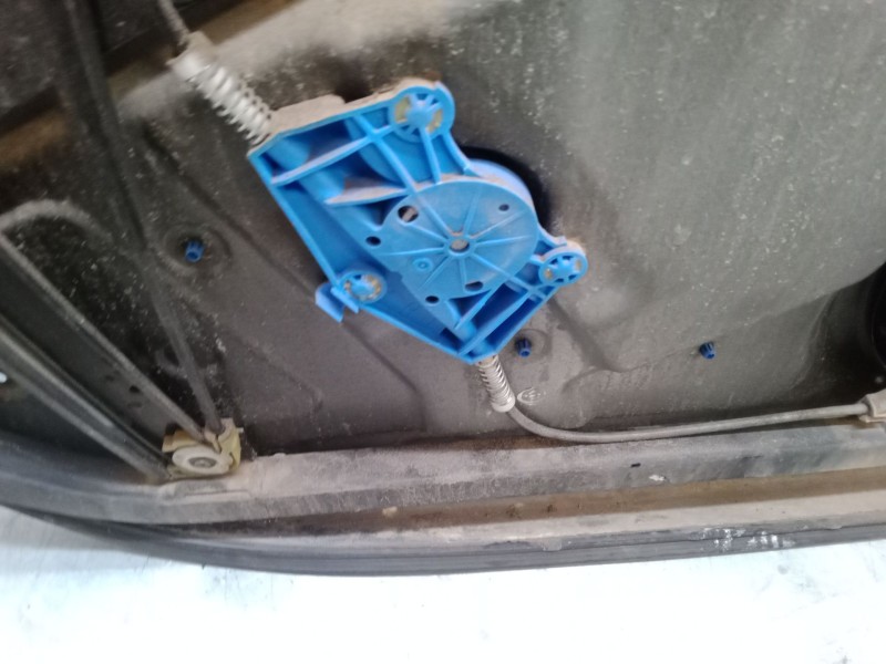 Recambio de elevalunas electrico delantero derecho para volkswagen touareg (7la, 7l6, 7l7) 2.5 r5 tdi referencia OEM IAM 3D19597