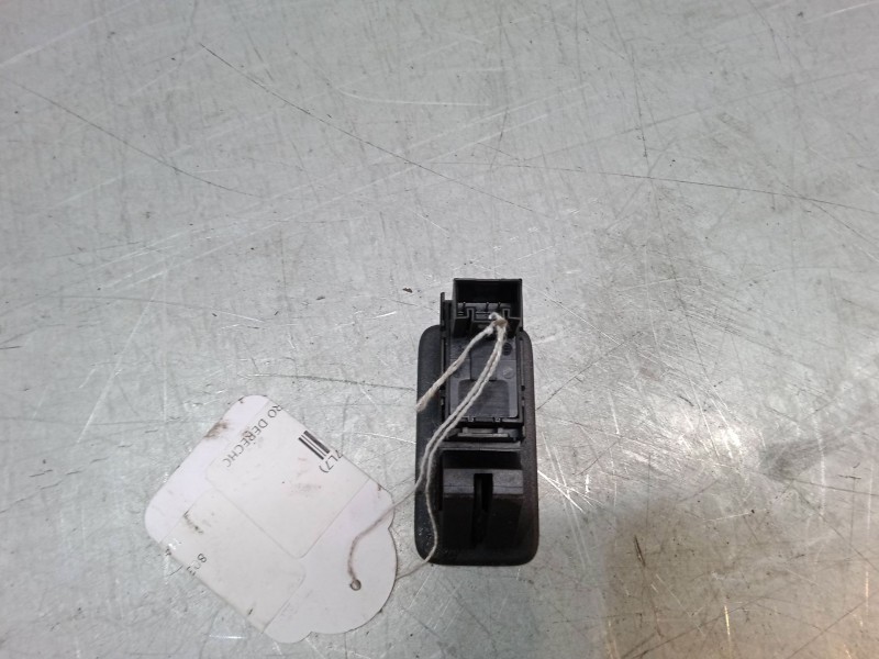 Recambio de mando elevalunas delantero derecho para volkswagen touareg (7la, 7l6, 7l7) 2.5 r5 tdi referencia OEM IAM   