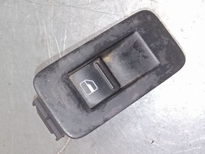 Recambio de mando elevalunas trasero derecho para volkswagen touareg (7la, 7l6, 7l7) 2.5 r5 tdi referencia OEM IAM   