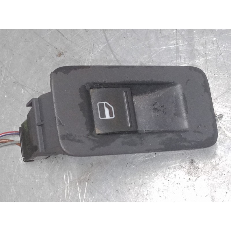 Recambio de mando elevalunas trasero izquierdo para volkswagen touareg (7la, 7l6, 7l7) 2.5 r5 tdi referencia OEM IAM   