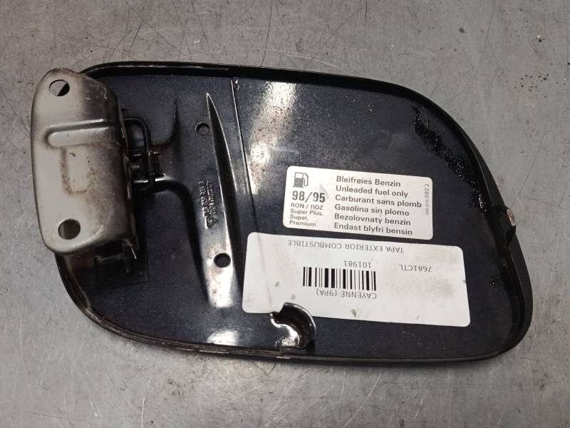 TAPA EXTERIOR COMBUSTIBLE 