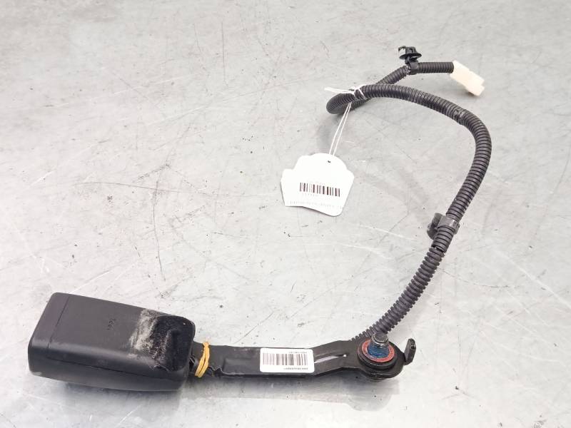 ANCLAJE CINTURON DELANTERO IZQUIERDO 