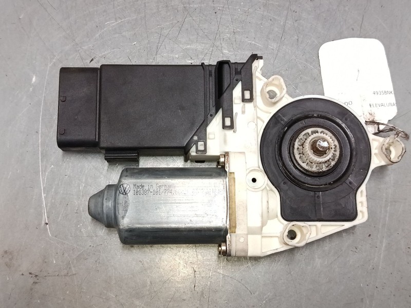 Recambio de motor elevaluna delantero izquierdo para seat toledo ii (1m2) 1.9 tdi referencia OEM IAM   