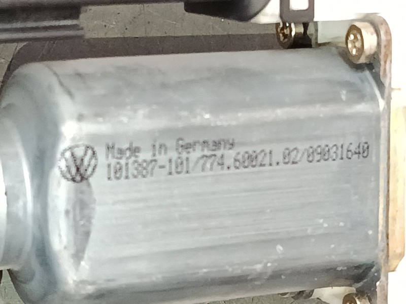 Recambio de motor elevaluna delantero izquierdo para seat toledo ii (1m2) 1.9 tdi referencia OEM IAM   