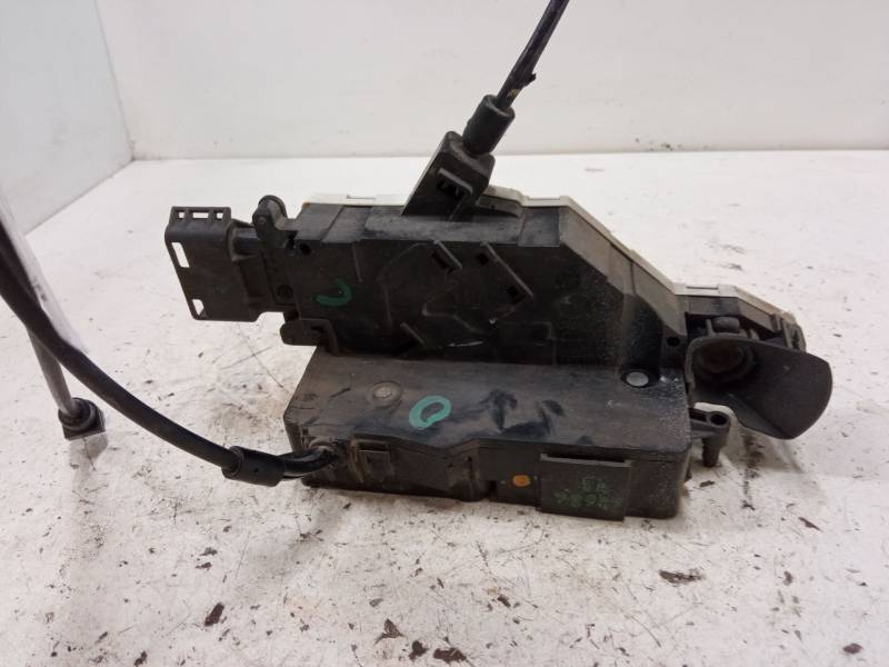 CERRADURA PUERTA DELANTERA IZQUIERDA 