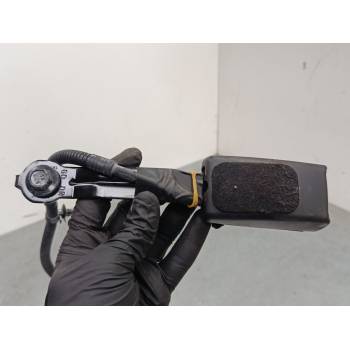 ANCLAJE CINTURON DELANTERO IZQUIERDO 