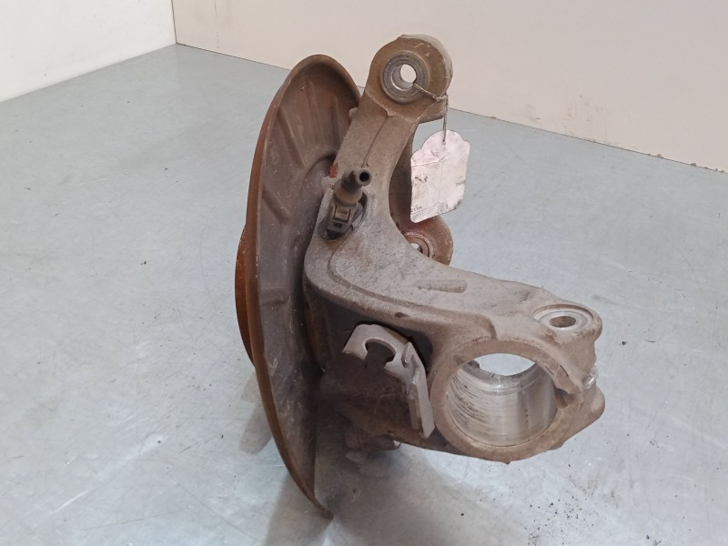 Recambio de mangueta delantera derecha para volkswagen passat b6 variant (3c5) 2.0 tdi referencia OEM IAM   