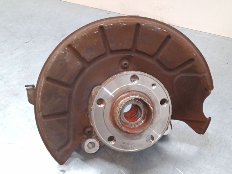 Recambio de mangueta delantera izquierda para volkswagen passat b6 variant (3c5) 2.0 tdi referencia OEM IAM   