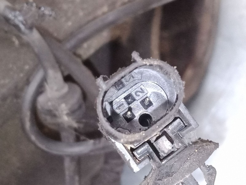 Recambio de mangueta delantera derecha para peugeot box bus17 l4h2 160 box bus17 l4h2 160 referencia OEM IAM   