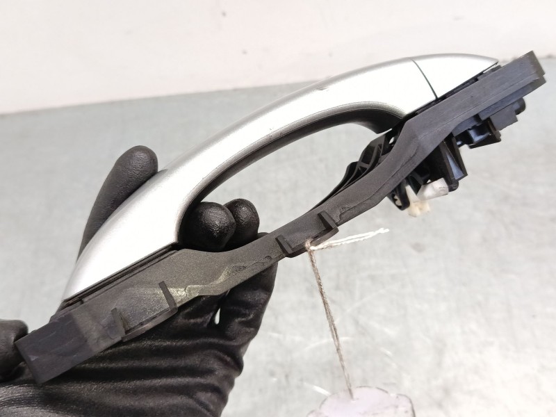 Recambio de maneta exterior puerta trasera izquierda para mg zs suv (azs1) 1.0 t-gdi referencia OEM IAM 11127280  