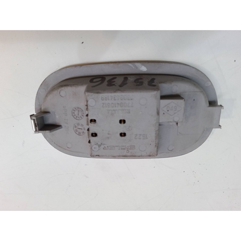 Recambio de luz interior delantera para renault clio ii (bb_, cb_) 1.2 (bb0a, bb0f, bb10, bb1k, bb28, bb2d, bb2h, cb0a,... refer