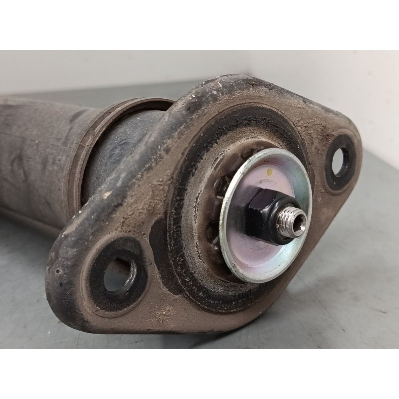 Recambio de amortiguador trasero izquierdo para mg zs suv (azs1) 1.0 t-gdi referencia OEM IAM 10825265  