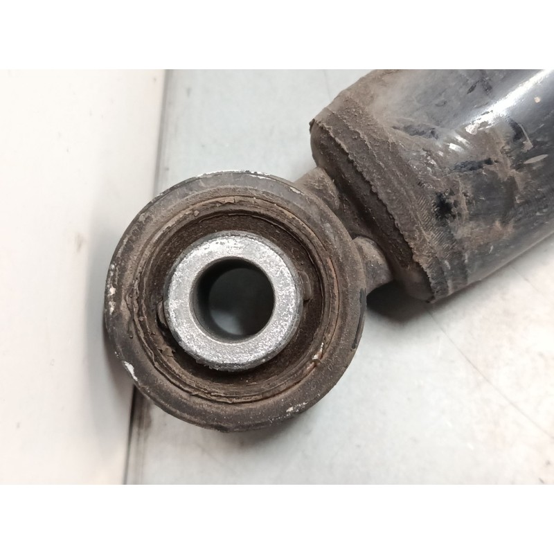Recambio de amortiguador trasero derecho para mg zs suv (azs1) 1.0 t-gdi referencia OEM IAM 10825265  