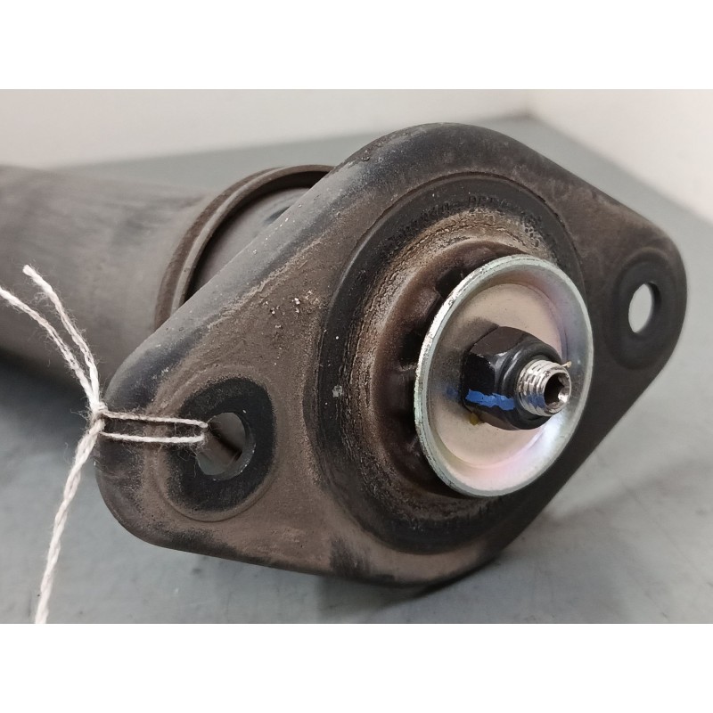 Recambio de amortiguador trasero derecho para mg zs suv (azs1) 1.0 t-gdi referencia OEM IAM 10825265  