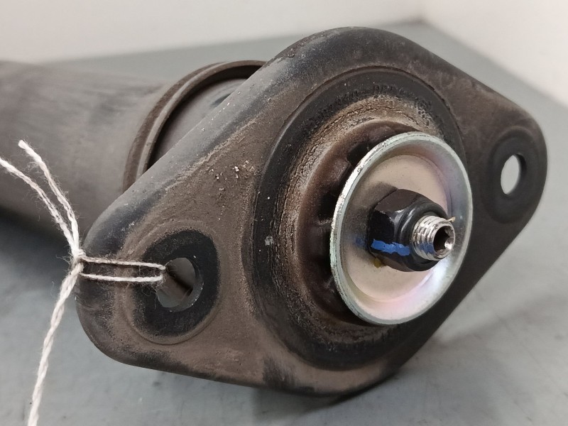 Recambio de amortiguador trasero derecho para mg zs suv (azs1) 1.0 t-gdi referencia OEM IAM 10825265  