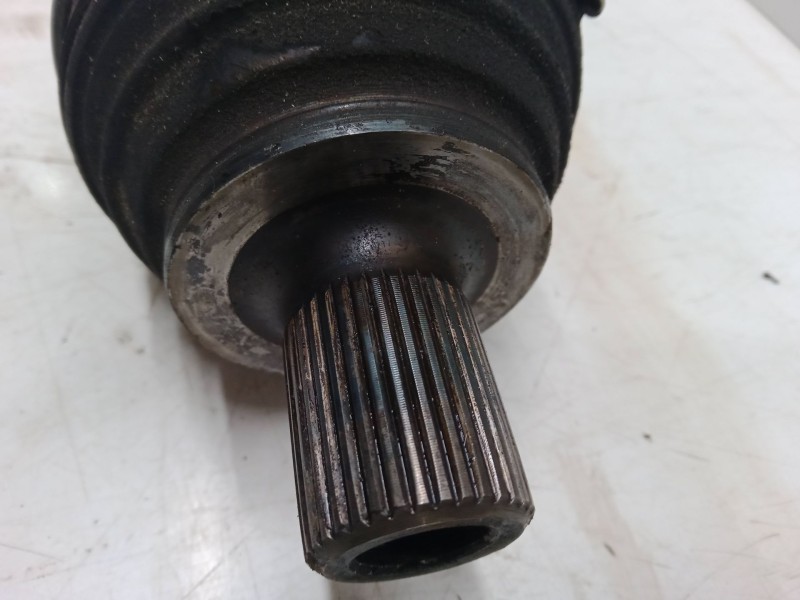 Recambio de transmision delantera derecha para audi a3 sportback (8pa) 1.6 fsi referencia OEM IAM   