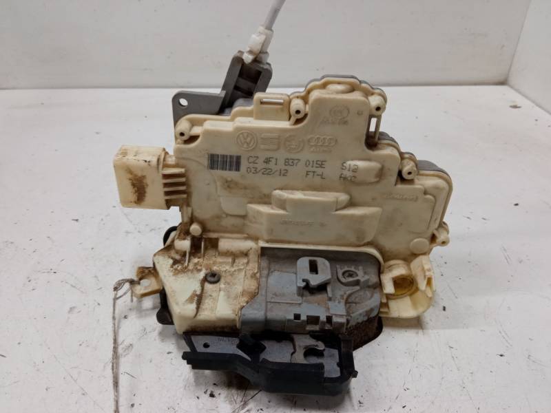 CERRADURA PUERTA DELANTERA IZQUIERDA 4F1837015E 