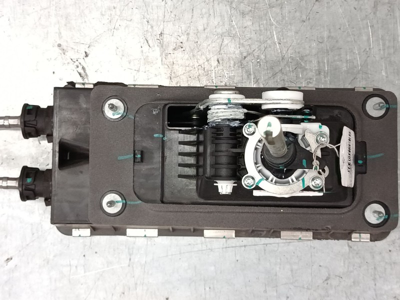 Recambio de conjunto palanca de cambios para mg zs suv (azs1) 1.0 t-gdi referencia OEM IAM 10673585  