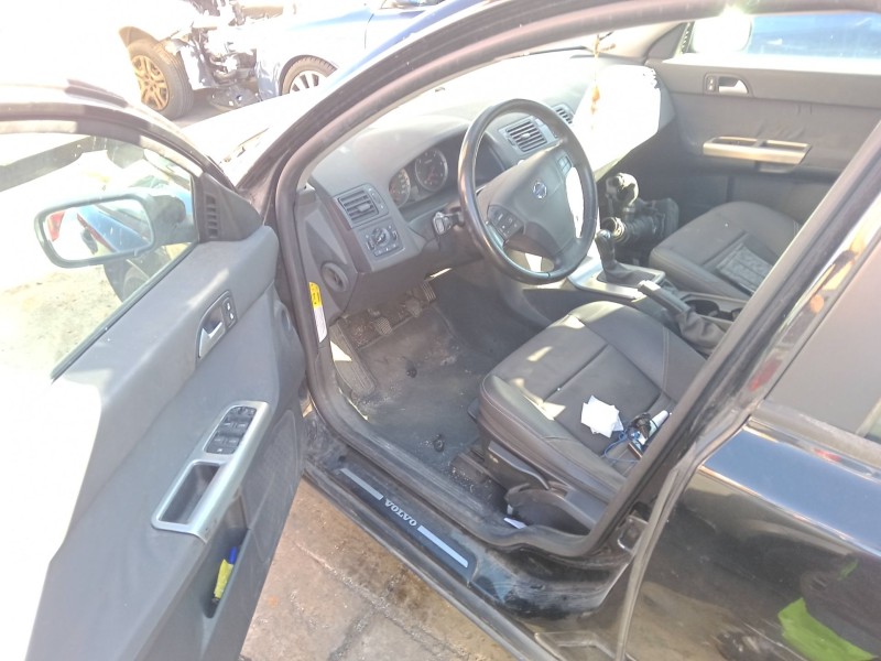 volvo v50 (545) del año 2005