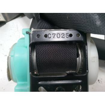 CINTURON SEGURIDAD TRASERO DERECHO 