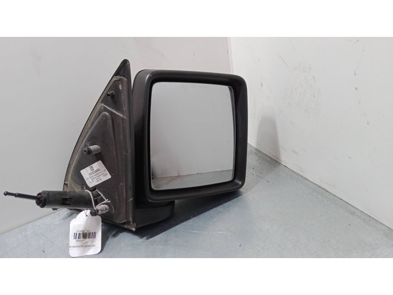 Recambio de retrovisor derecho para opel combo tour 1.4 referencia OEM IAM 13125882  