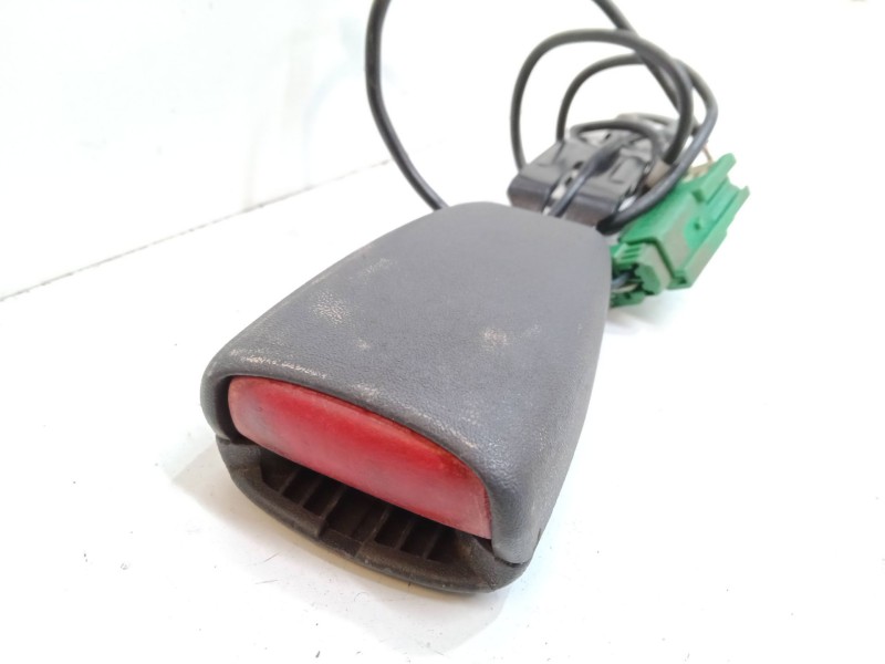 Recambio de anclaje cinturon delantero derecho para volvo s40 i (644) 2.0 t referencia OEM IAM   