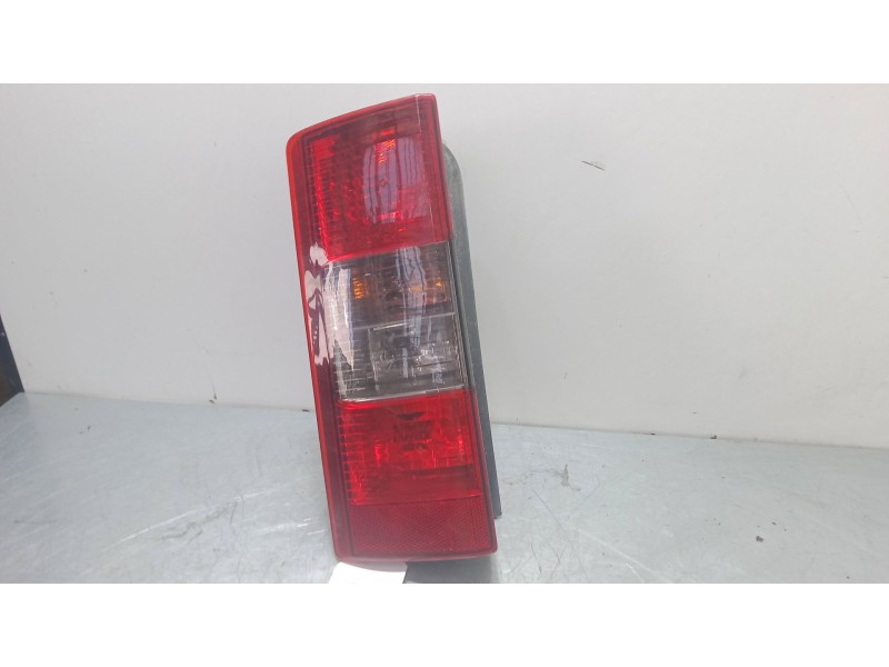 Recambio de piloto trasero izquierdo para opel combo tour 1.4 referencia OEM IAM   