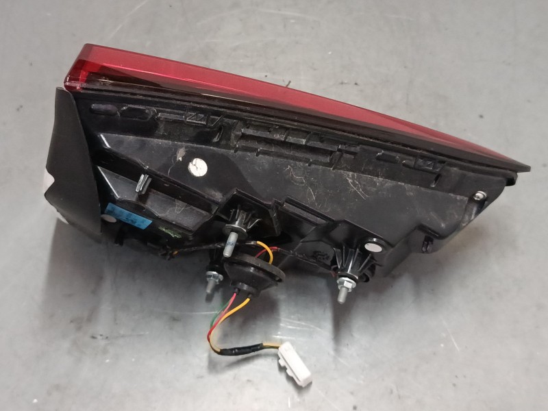 Recambio de piloto trasero porton derecho para mg zs suv (azs1) 1.0 t-gdi referencia OEM IAM 10571684  