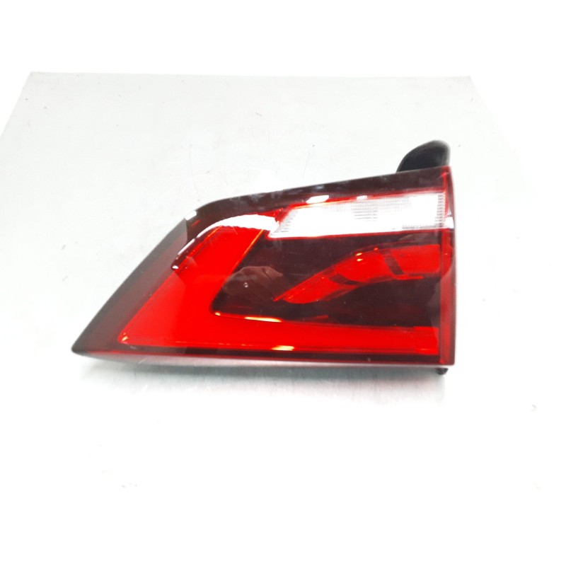 Recambio de piloto trasero porton izquierdo para mg zs suv (azs1) 1.0 t-gdi referencia OEM IAM 10571683  