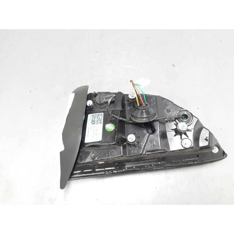 Recambio de piloto trasero porton izquierdo para mg zs suv (azs1) 1.0 t-gdi referencia OEM IAM 10571683  