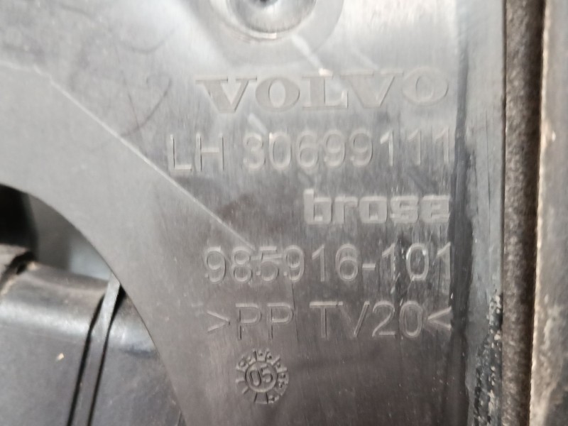 Recambio de cerradura puerta trasera izquierda para volvo v50 (545) 2.4 referencia OEM IAM   