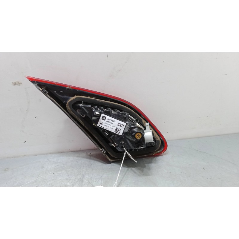 Recambio de piloto trasero porton derecho para opel corsa e (x15) 1.4 (08, 68) referencia OEM IAM   