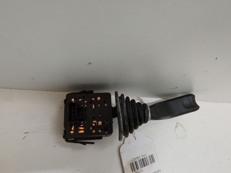 Recambio de mando limpiaparabrisas para opel combo tour 1.4 referencia OEM IAM   