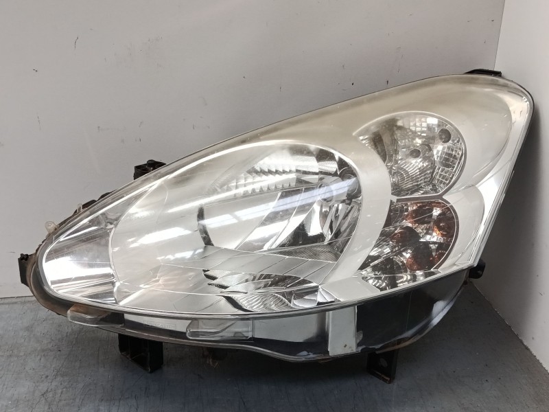 Recambio de faro izquierdo para peugeot partner tepee 1.6 hdi / bluehdi 75 referencia OEM IAM   