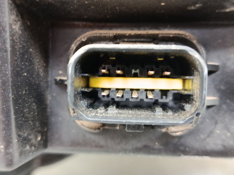 Recambio de faro izquierdo para peugeot partner tepee 1.6 hdi / bluehdi 75 referencia OEM IAM   