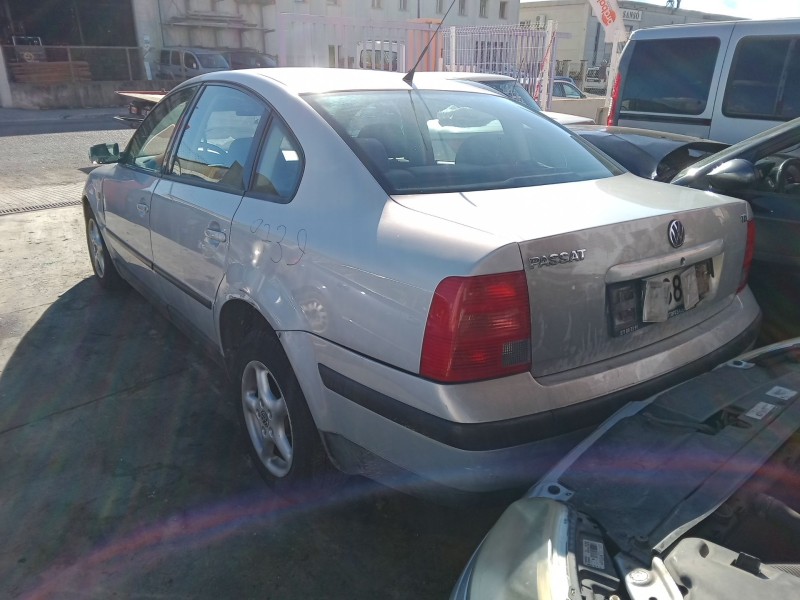 volkswagen passat b3/b4 (3a2, 35i) del año 1998