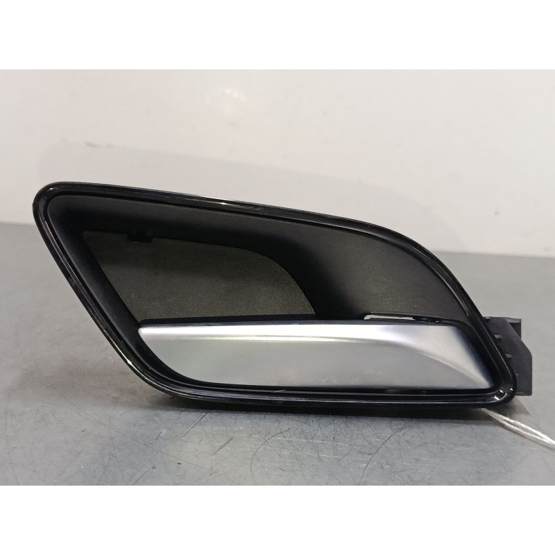 Recambio de maneta interior puerta trasera derecha para mg zs suv (azs1) 1.0 t-gdi referencia OEM IAM 10329262  