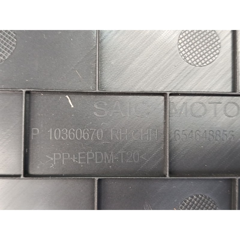 Recambio de guarnecido puerta delantera derecha para mg zs suv (azs1) 1.0 t-gdi referencia OEM IAM 10819305ASA  