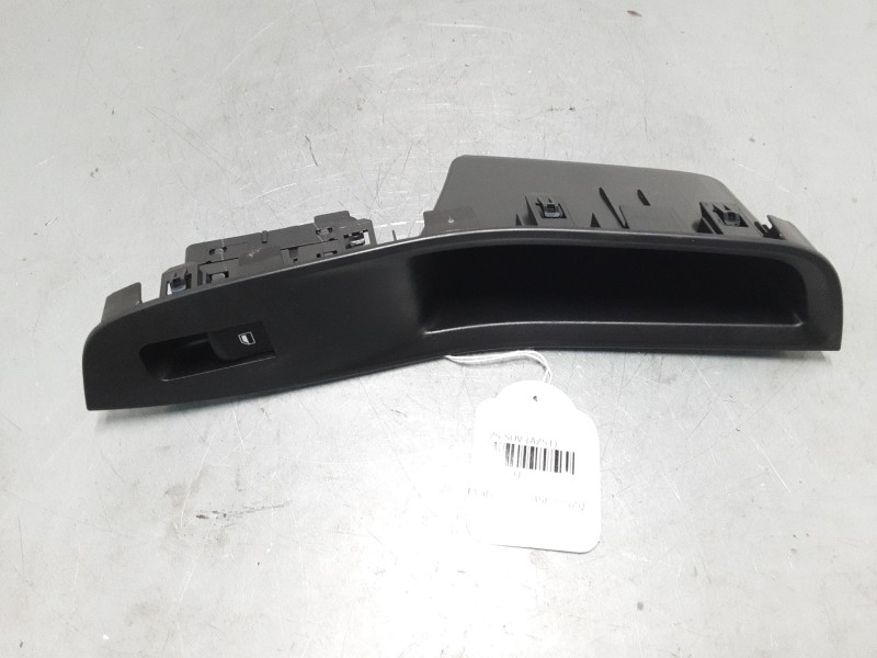 Recambio de mando elevalunas trasero izquierdo para mg zs suv (azs1) 1.0 t-gdi referencia OEM IAM 10470989  