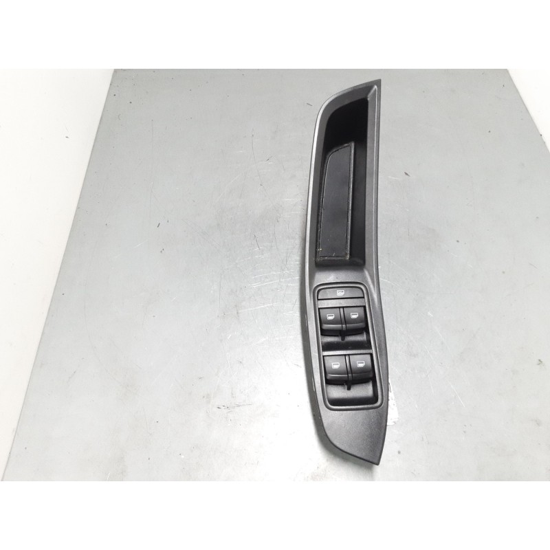 Recambio de mando elevalunas delantero izquierdo para mg zs suv (azs1) 1.0 t-gdi referencia OEM IAM 10470985  